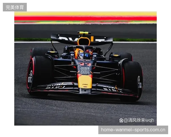 F1汉密尔顿飞速圈速，刷新赛道纪录